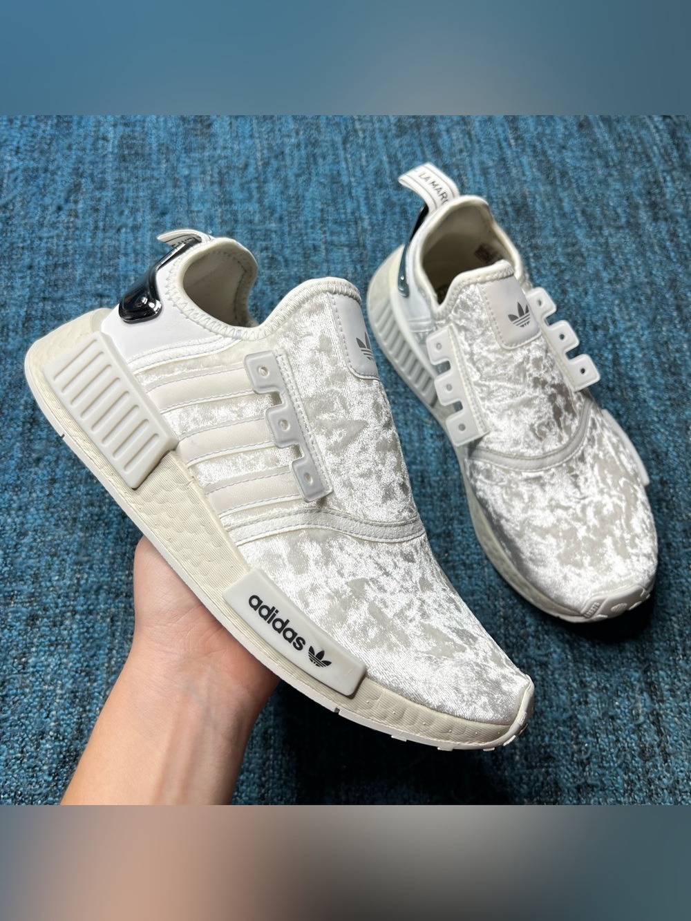 Adidas NMD R1 Velour Sneakers in White Silver Women's Size 8 GW5681 Athletic